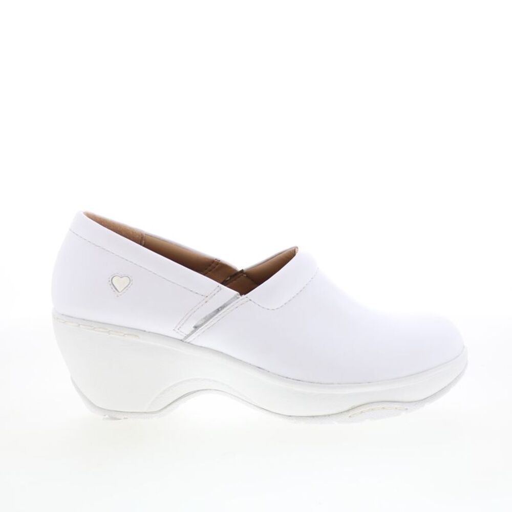 Nurse Mates Womens Bryar White Shoes (NWT)